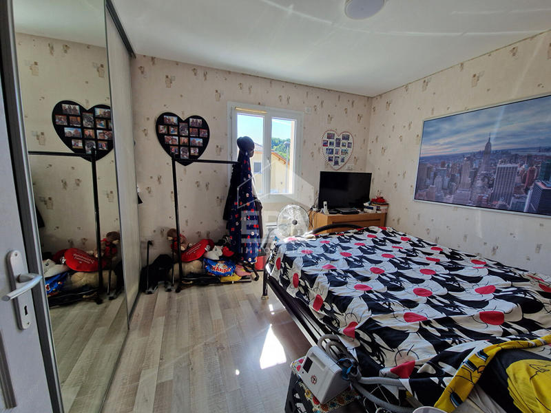 Maison - 115 m² - 6 pièces