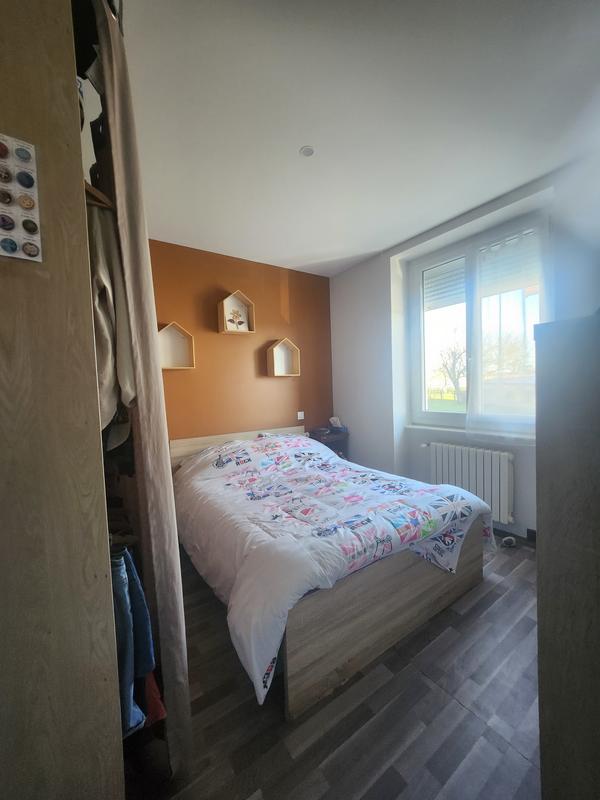 Maison - 99 m² - 6 pièces