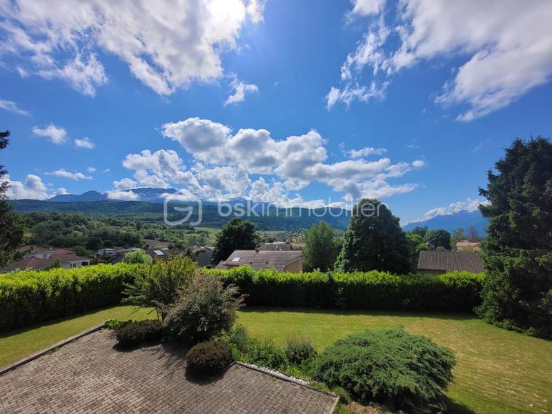 Villa - 230 m² - 6 pièces