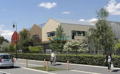 Local d'activité / Entrepôt - 704 m²