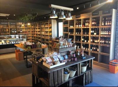 Local commercial - 147 m²