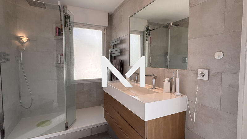 Villa - 174 m² - 6 pièces