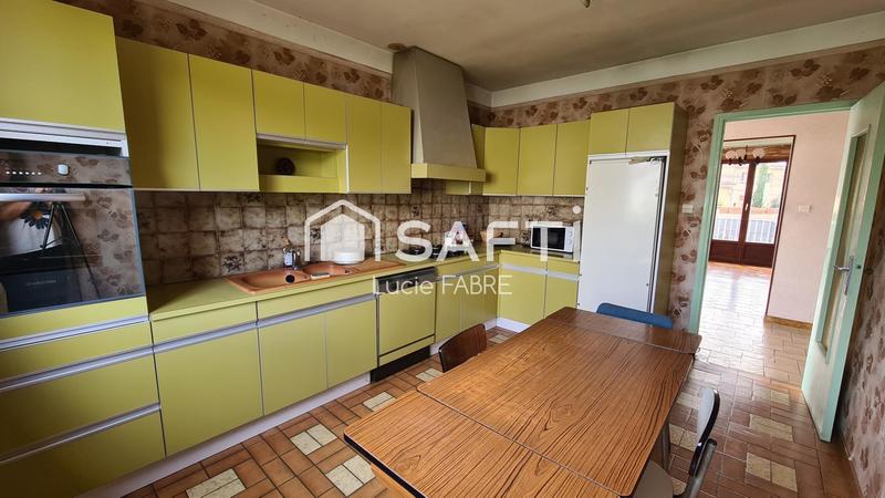 Maison - 200 m² - 6 pièces