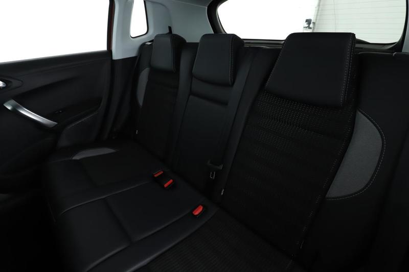 Peugeot 2008 1.2 PureTech Allure Eat6 110 ch