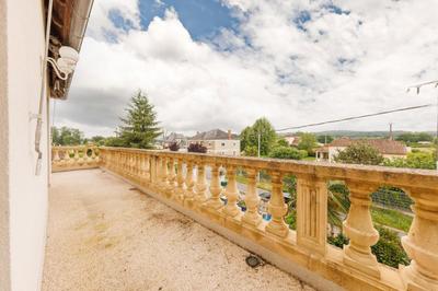 Maison - 177 m² - 8 pièces