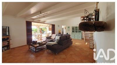 Maison - 217 m² - 6 pièces