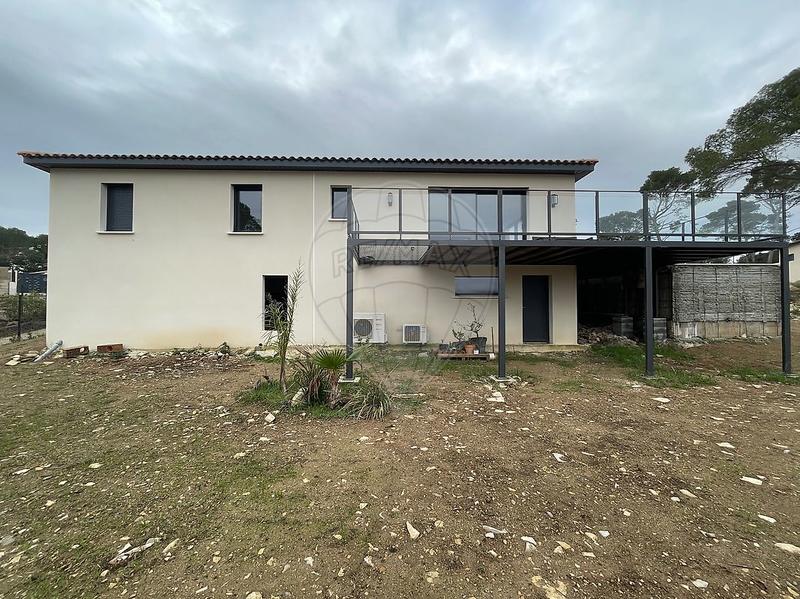 Maison - 108 m² - 6 pièces