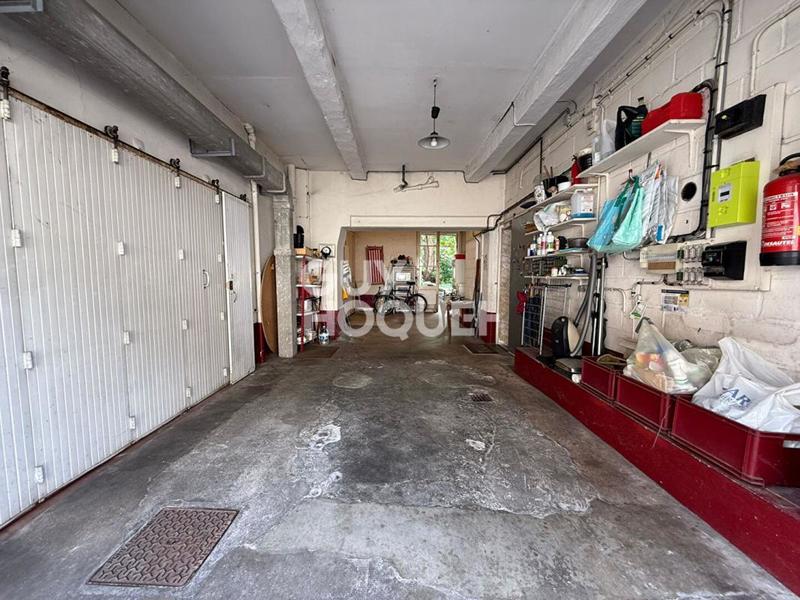 Maison de maîtres - 229 m² - 9 pièces