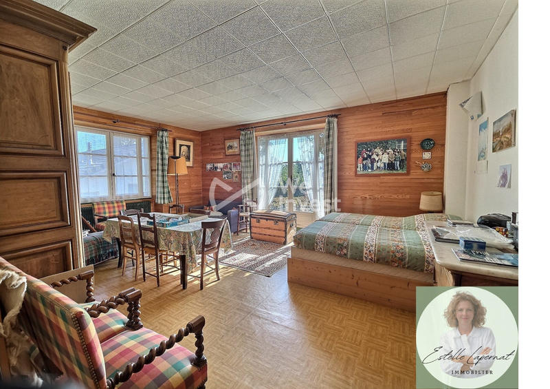 Maison ancienne - 322 m² - 12 pièces