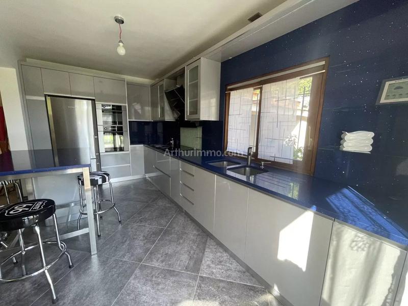 Maison - 151 m² - 7 pièces