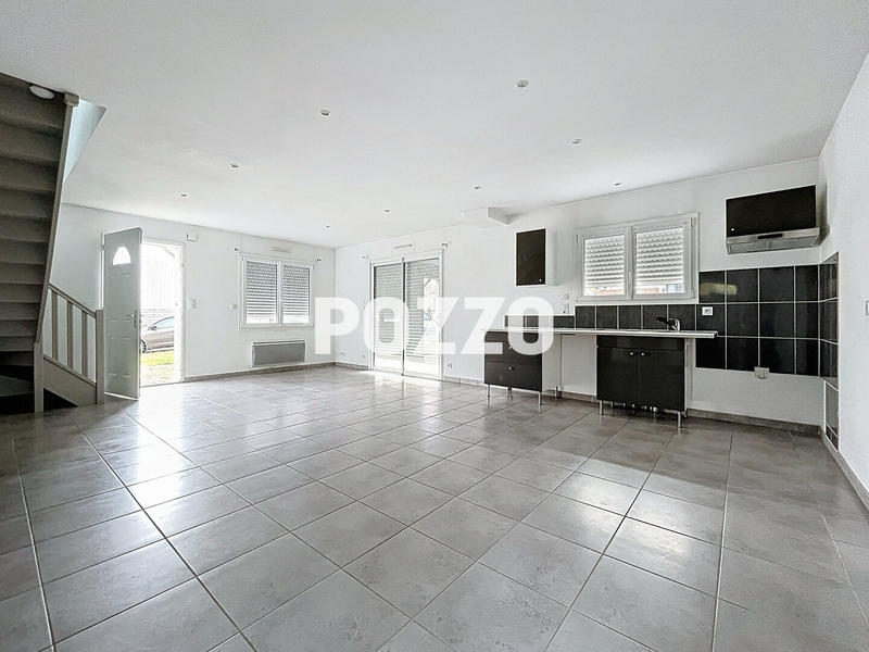 Maison - 93 m² - 4 pièces