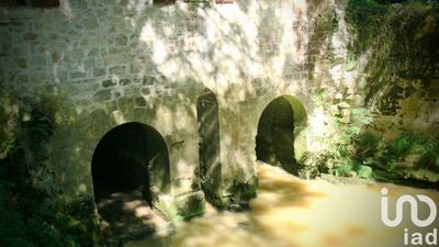 Maison - 400 m² - 8 pièces