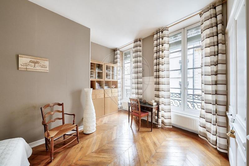 Appartement - 183 m² - 8 pièces