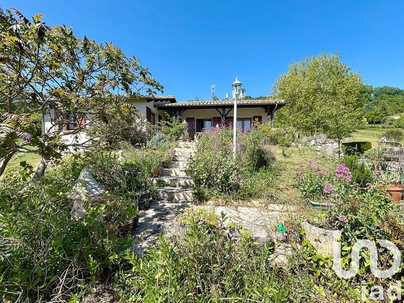 Maison - 107 m² - 5 pièces