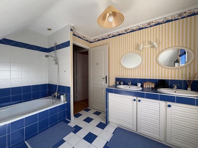 Maison - 175 m² - 7 pièces