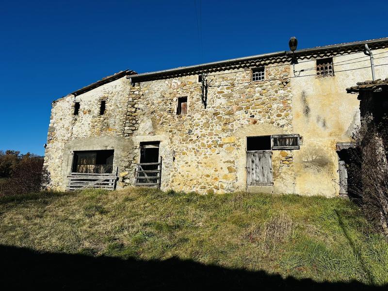 Maison - 90 m² - 6 pièces