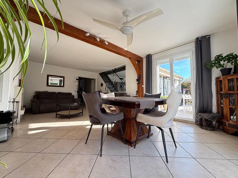 Maison - 102 m² - 6 pièces