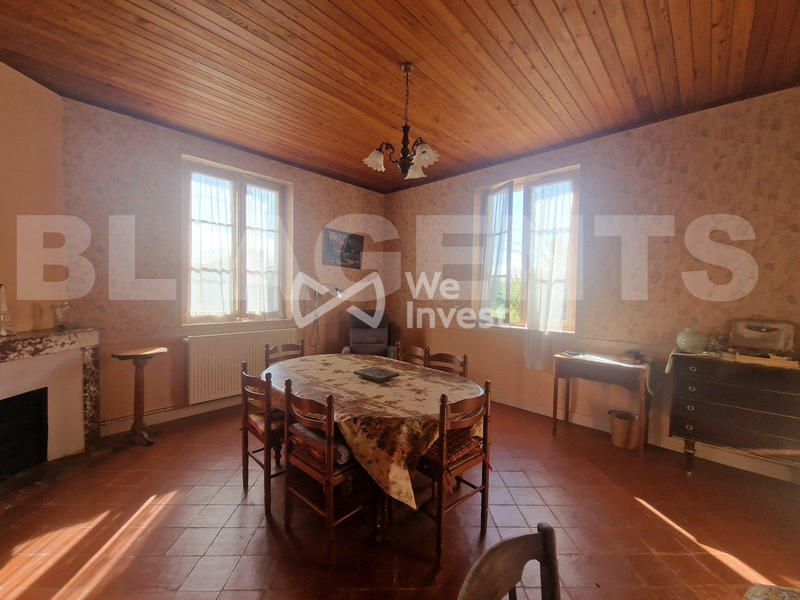 Maison - 235 m² - 5 pièces