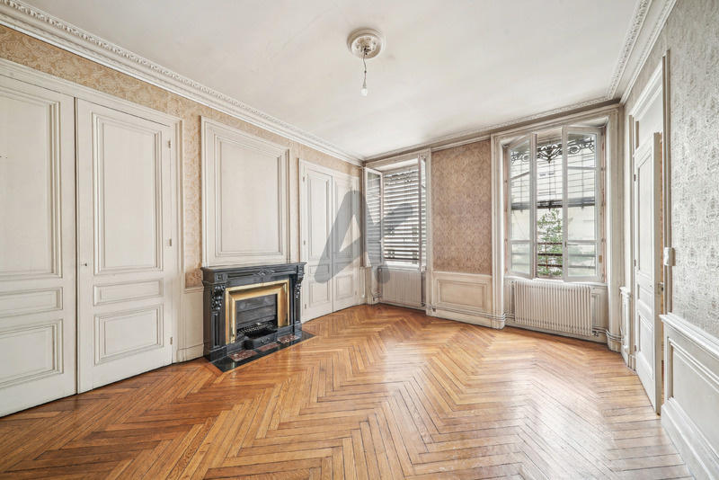 Appartement - 161 m² - 5 pièces