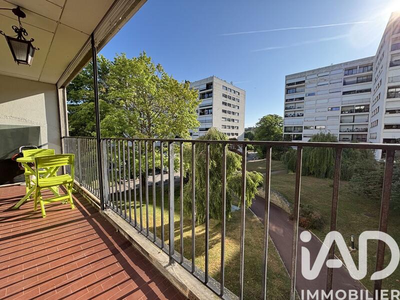 Appartement - 90 m² - 4 pièces