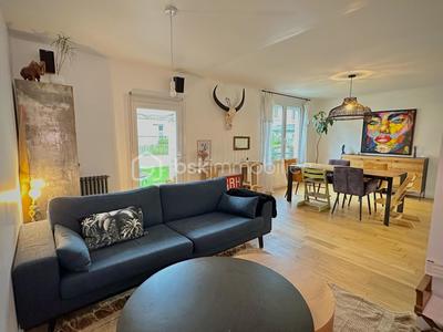 Moulin - 111 m² - 5 pièces