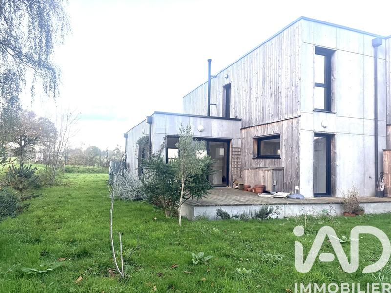 Maison - 101 m² - 5 pièces