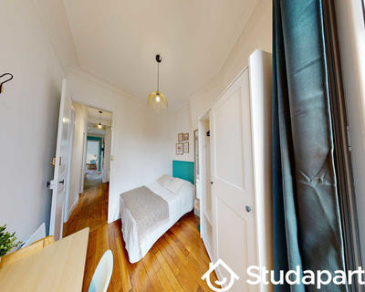 Chambre - 160 m² - 1 pièce