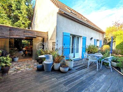 Maison - 100 m² - 5 pièces