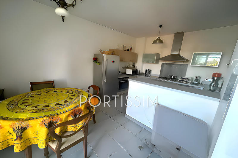 Appartement - 80 m² - 3 pièces