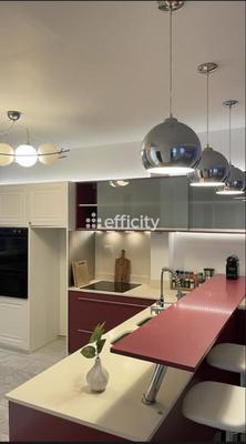 Appartement - 111 m² - 4 pièces