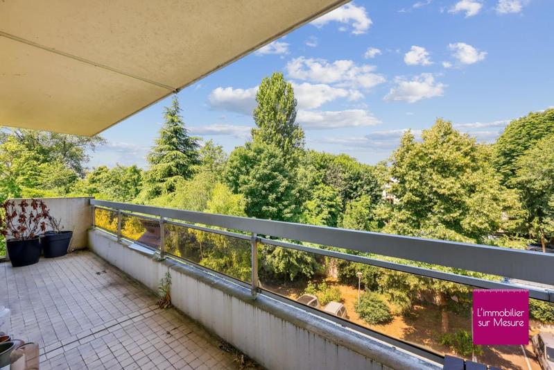 Appartement - 107 m² - 5 pièces