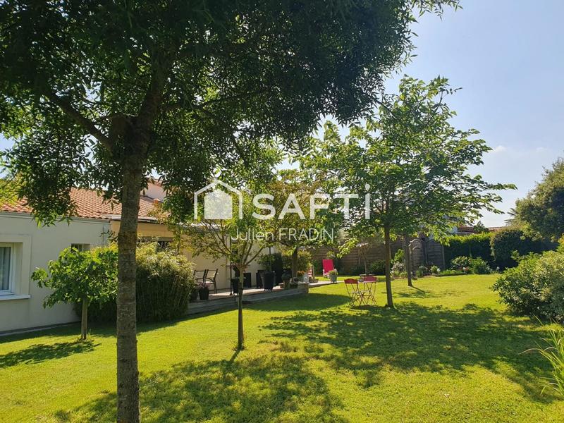 Maison - 139 m² - 7 pièces