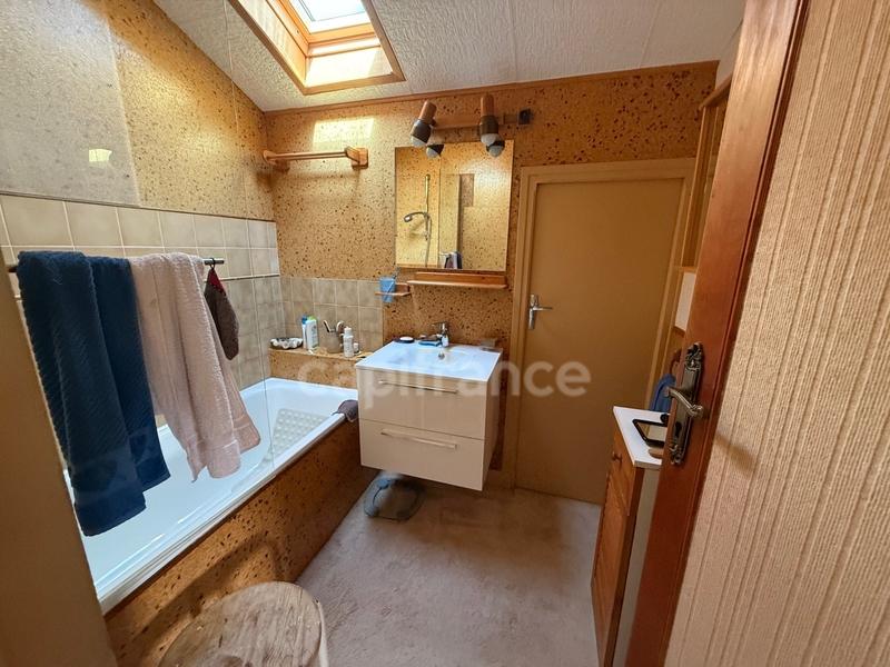 Maison - 145 m² - 8 pièces