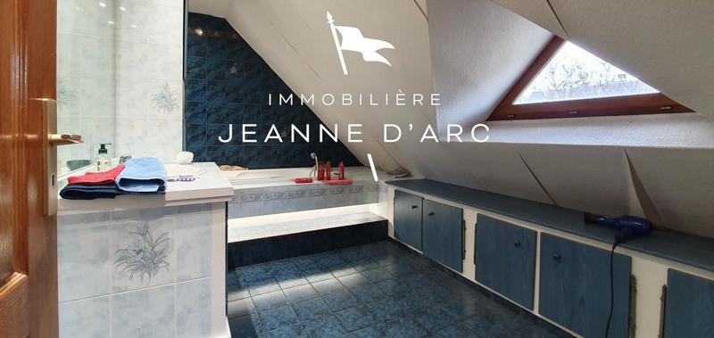 Maison - 193 m² - 6 pièces