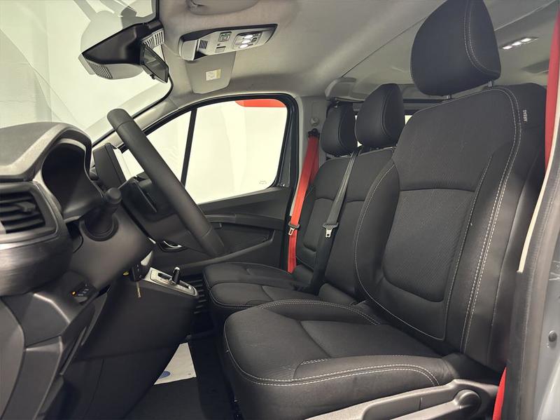 Renault Trafic III (2) Combi L2 2.0 Dci 150 9pl Bva9 Red