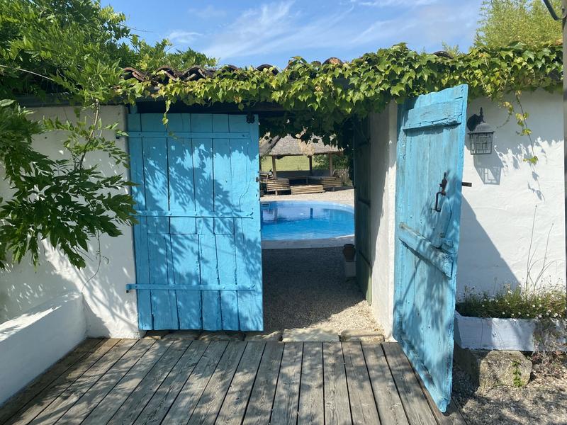 Maison - 397 m² - 16 pièces