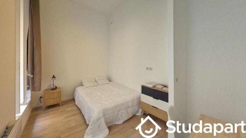 Chambre - 67 m² - 1 pièce