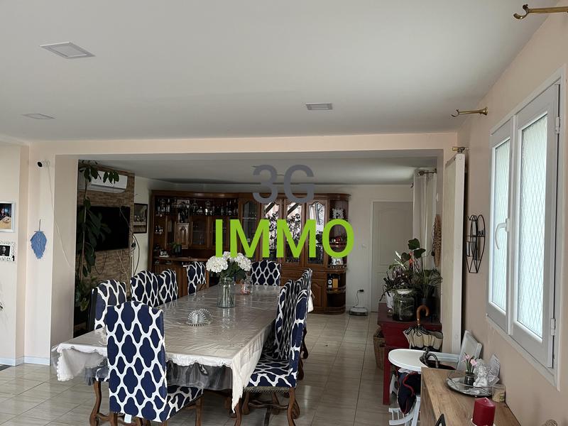 Villa - 223 m² - 8 pièces