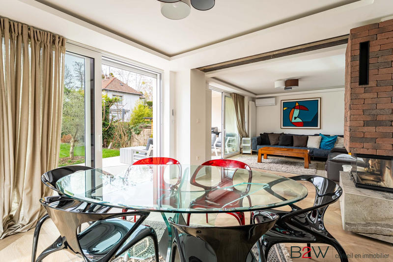 Maison contemporaine - 220 m² - 8 pièces