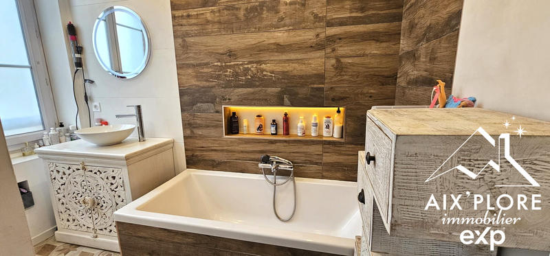 Maison - 209 m² - 6 pièces