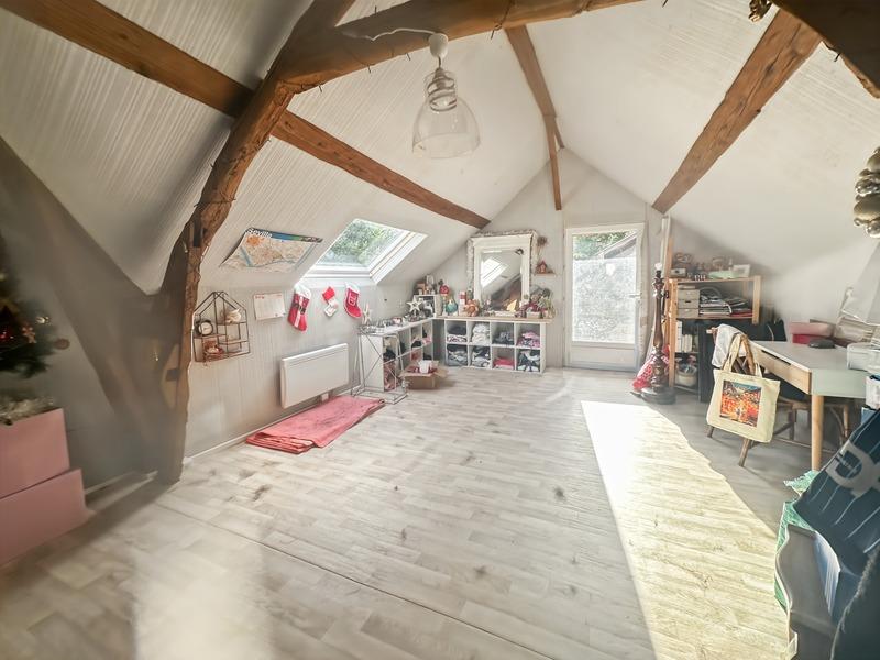 Maison traditionnelle - 125 m² - 6 pièces