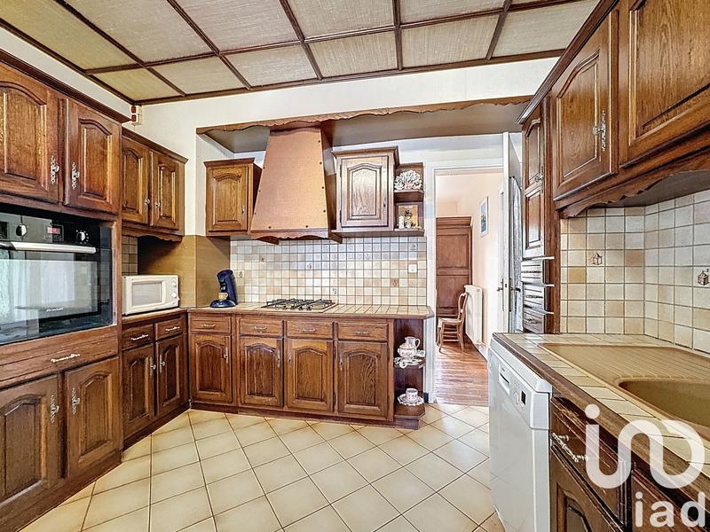 Maison - 255 m² - 9 pièces