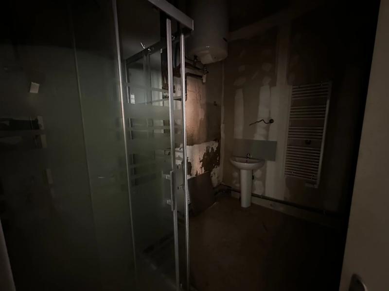 Local commercial - 166 m²