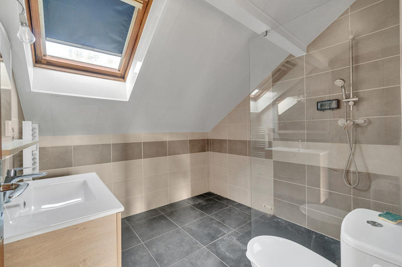 Maison - 162 m² - 7 pièces