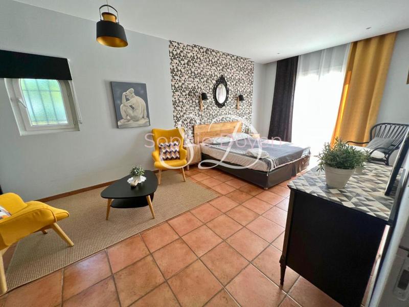 Maison - 523 m² - 14 pièces