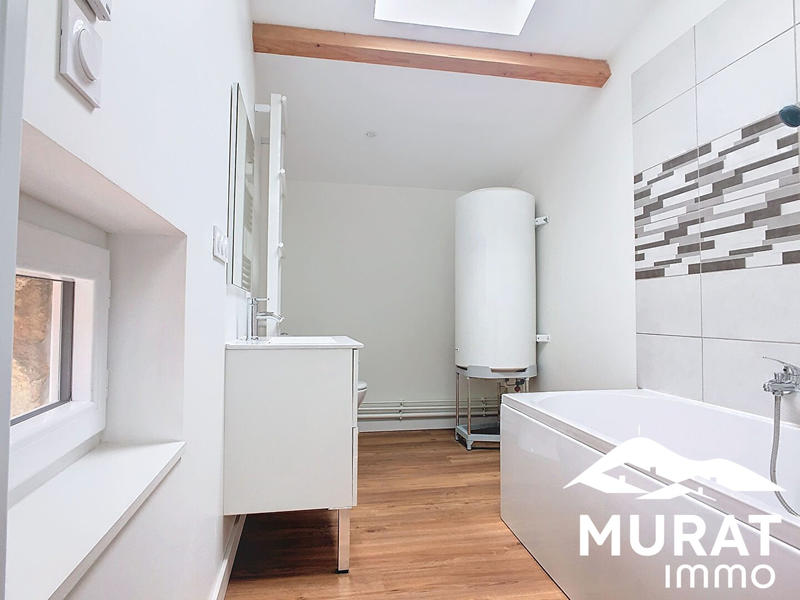 Maison - 80 m² - 5 pièces