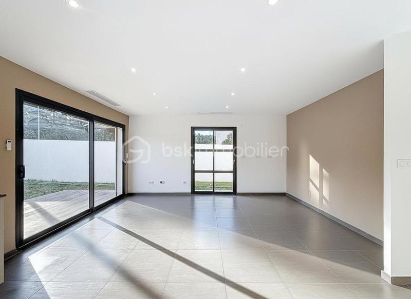 Maison - 75 m² - 4 pièces