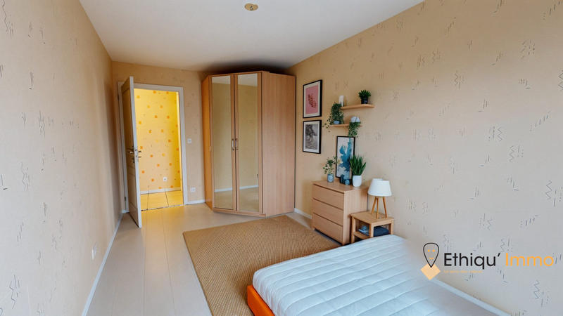 Appartement - 75 m² - 3 pièces