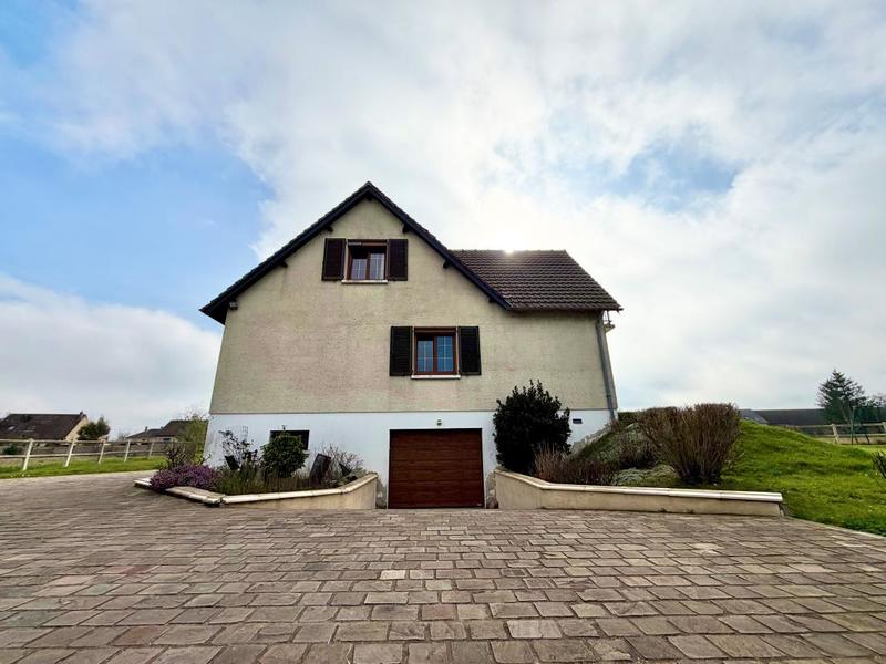 Maison - 163 m² - 7 pièces