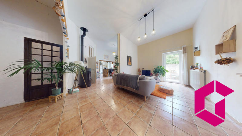 Maison ancienne - 194 m² - 6 pièces